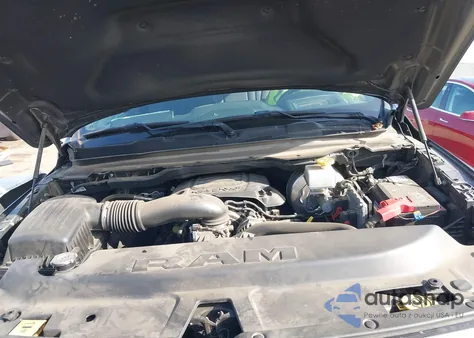 2021 Ram 1500 Big Horn Quad Cab 4X2 6'4 Box из США, поврежденный, VIN 1C6RREBT0MN801464